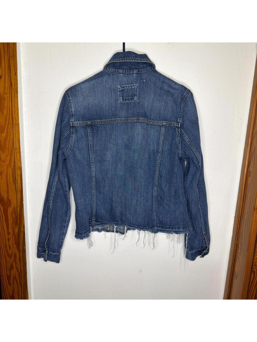 Distressed denim Abercrombie Fitch fringe jacket women’s L - Picture 5 of 7